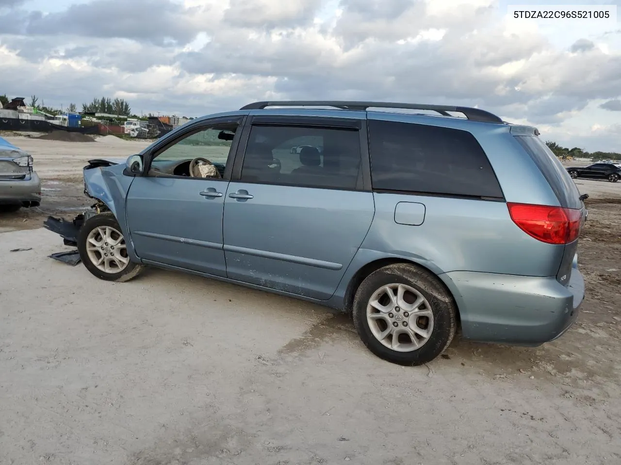 5TDZA22C96S521005 2006 Toyota Sienna Xle