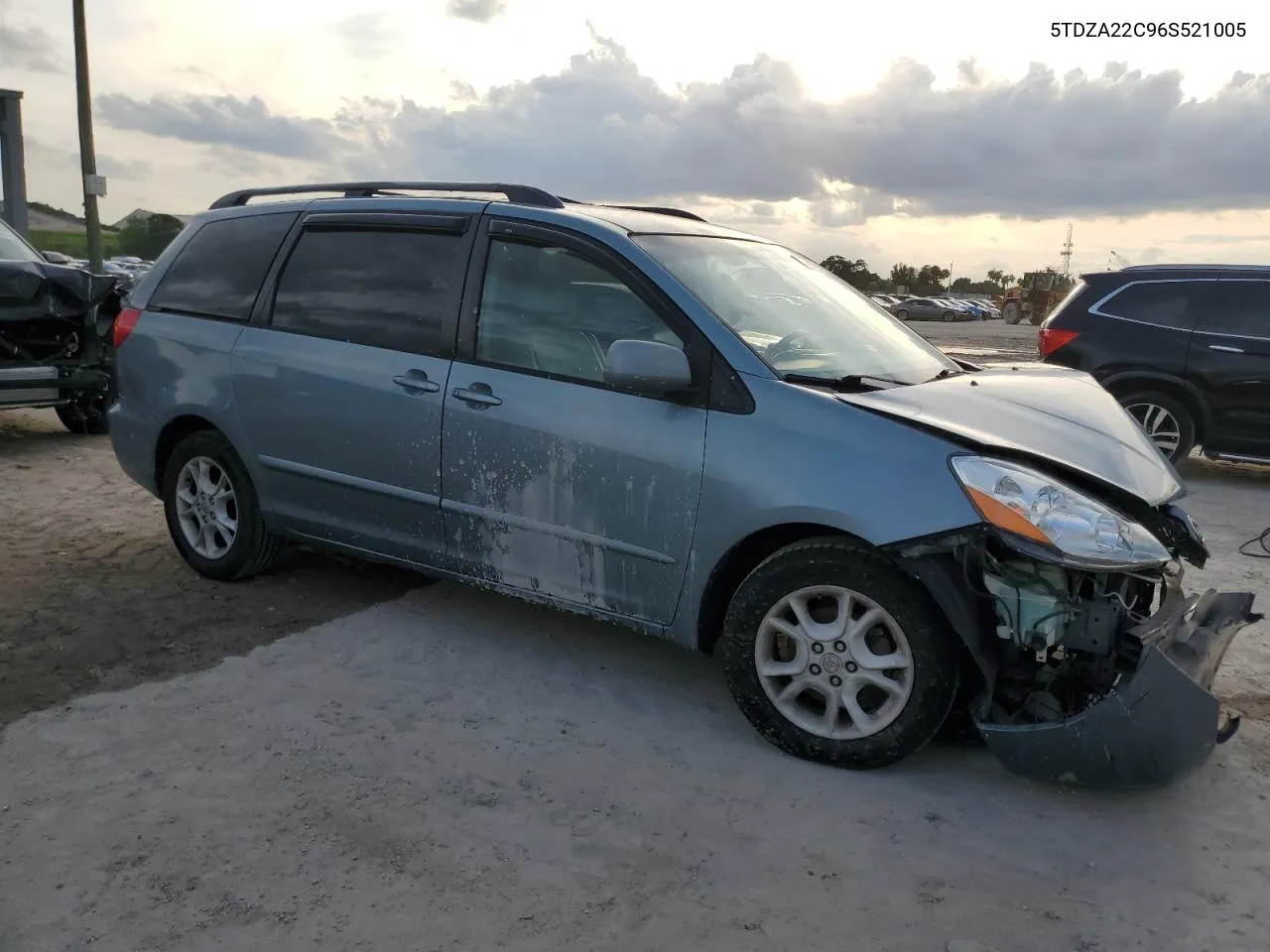 5TDZA22C96S521005 2006 Toyota Sienna Xle