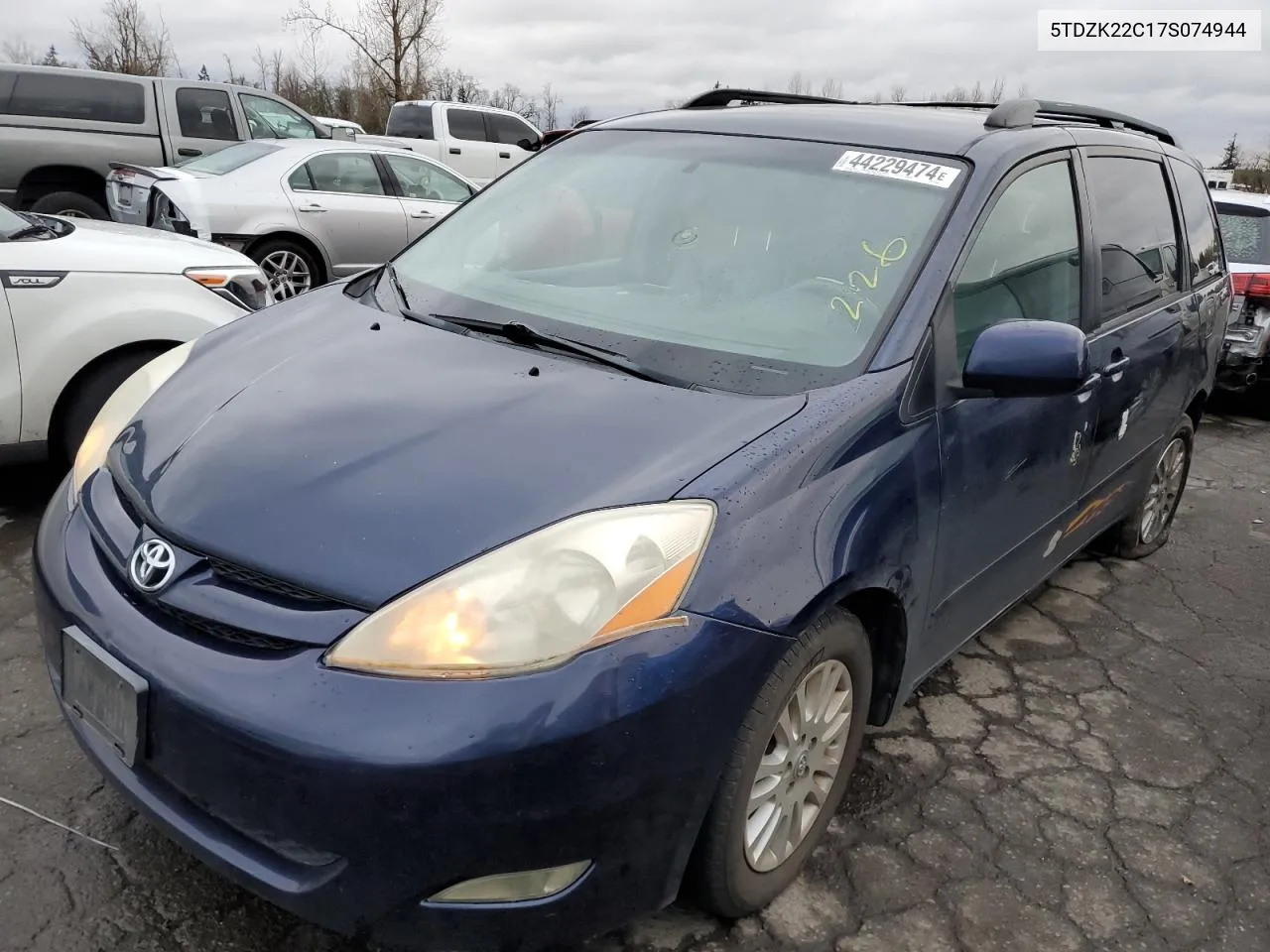 2007 Toyota Sienna Xle VIN: 5TDZK22C17S074944 Lot: 44229474