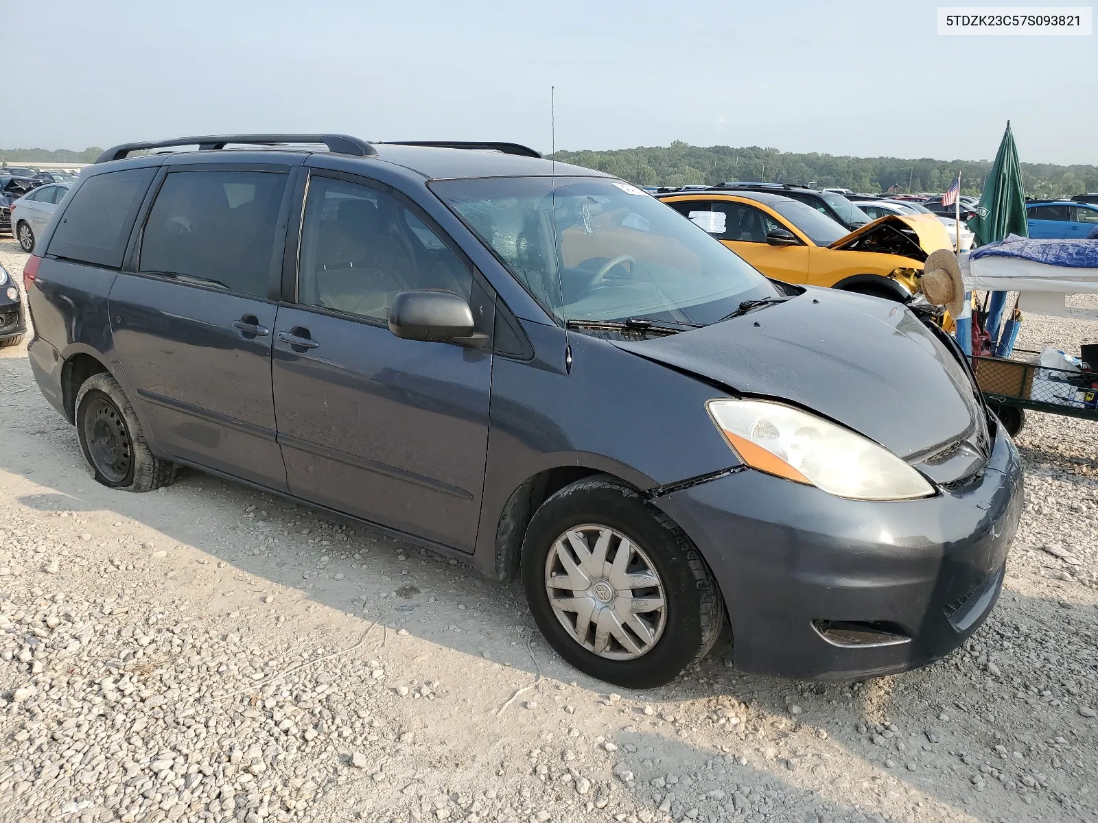 2007 Toyota Sienna Ce VIN: 5TDZK23C57S093821 Lot: 64040914