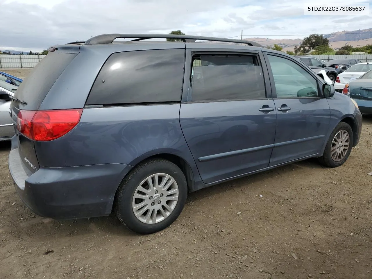 2007 Toyota Sienna Xle VIN: 5TDZK22C37S085637 Lot: 70909624