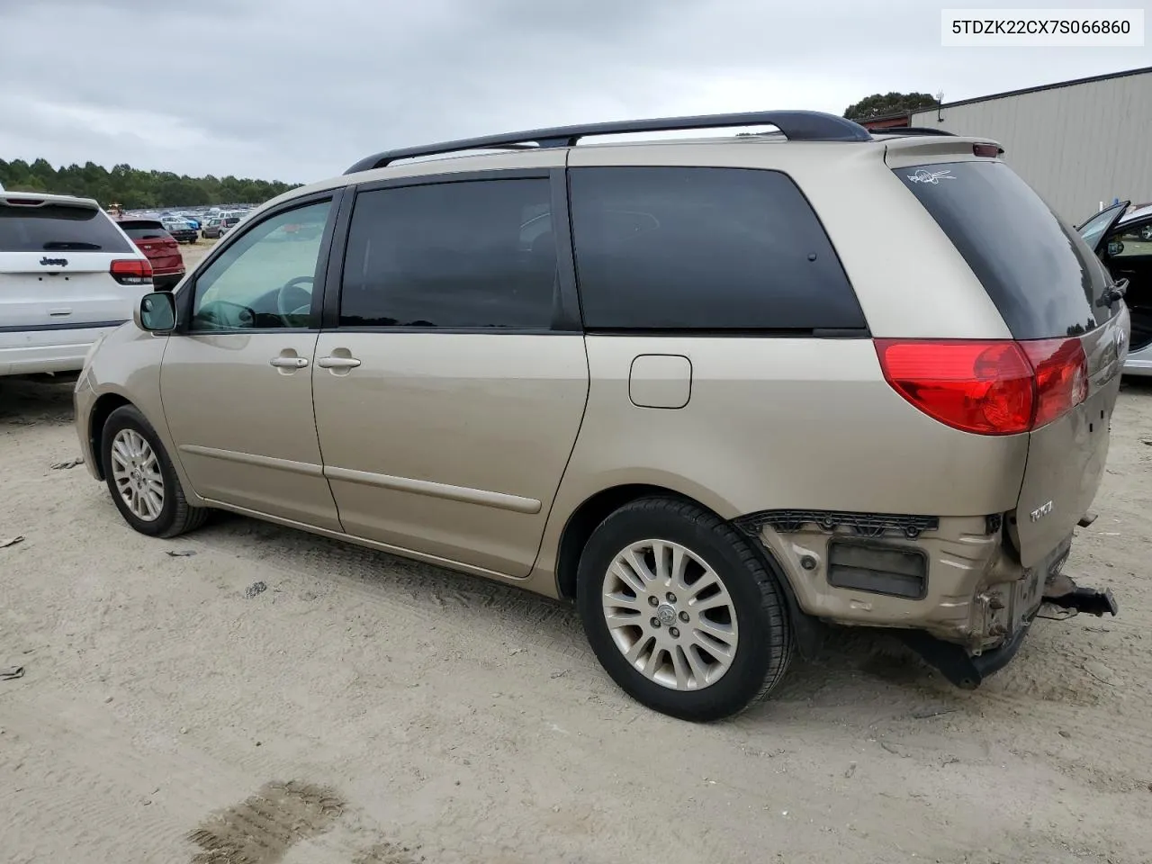 2007 Toyota Sienna Xle VIN: 5TDZK22CX7S066860 Lot: 72354614