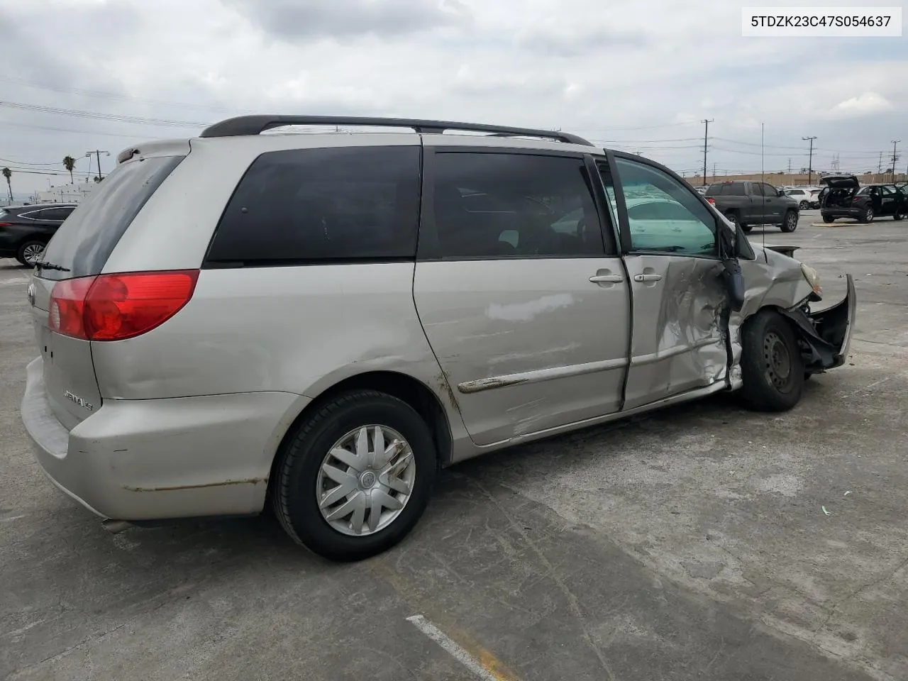 2007 Toyota Sienna Ce VIN: 5TDZK23C47S054637 Lot: 72436074