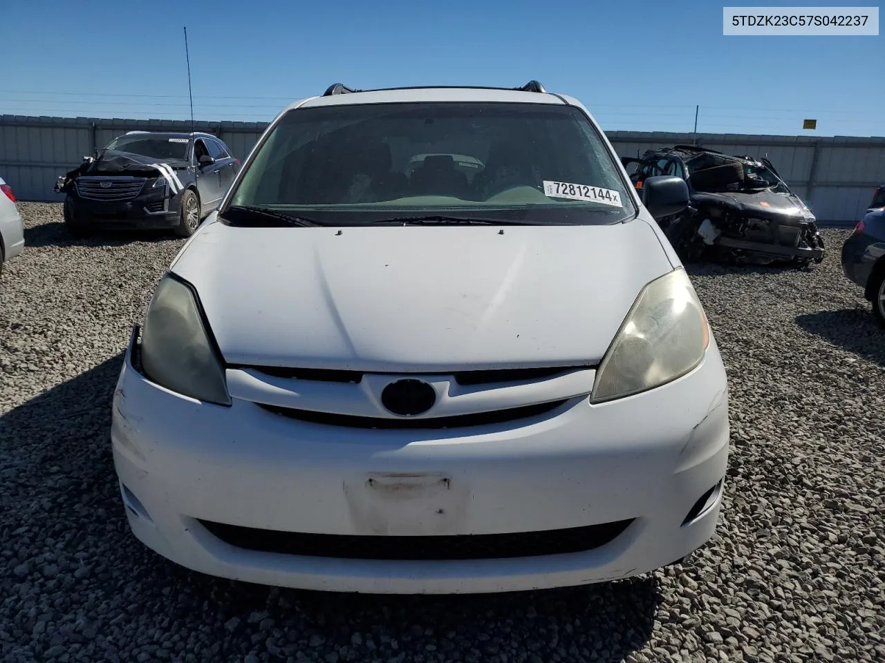 2007 Toyota Sienna Ce VIN: 5TDZK23C57S042237 Lot: 72812144