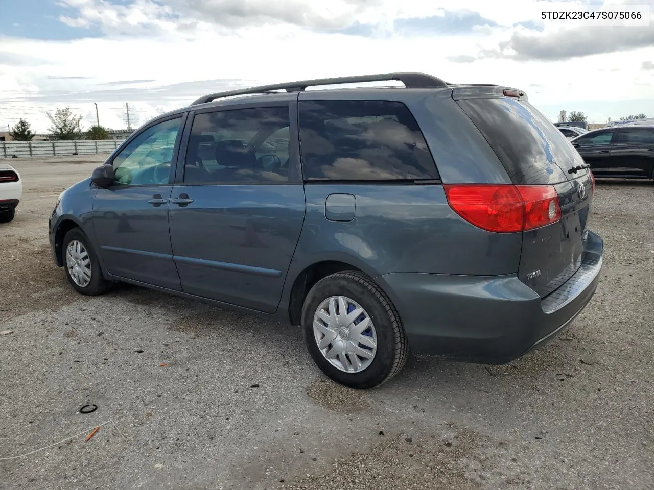 2007 Toyota Sienna Ce VIN: 5TDZK23C47S075066 Lot: 76246714