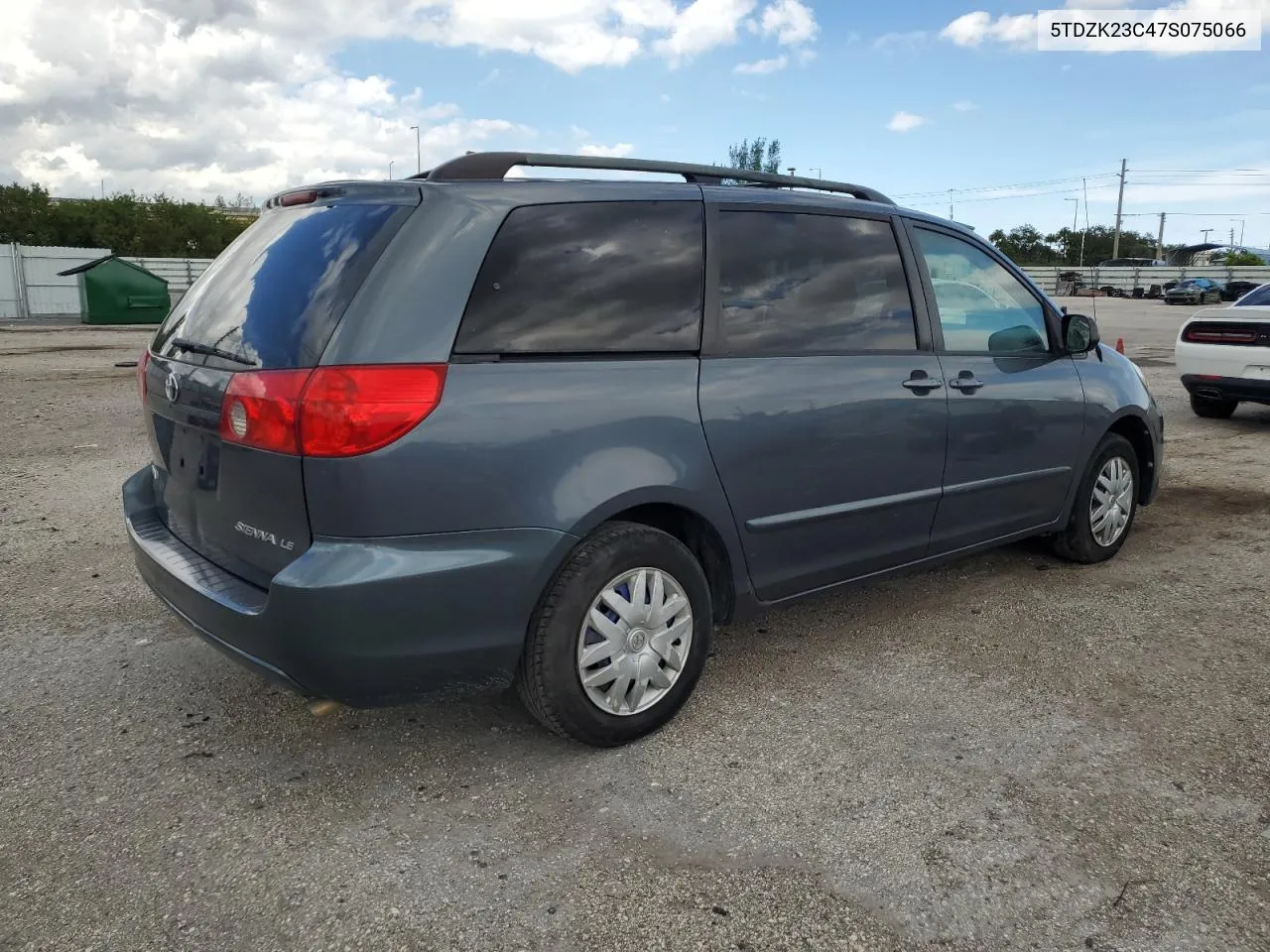 2007 Toyota Sienna Ce VIN: 5TDZK23C47S075066 Lot: 76246714