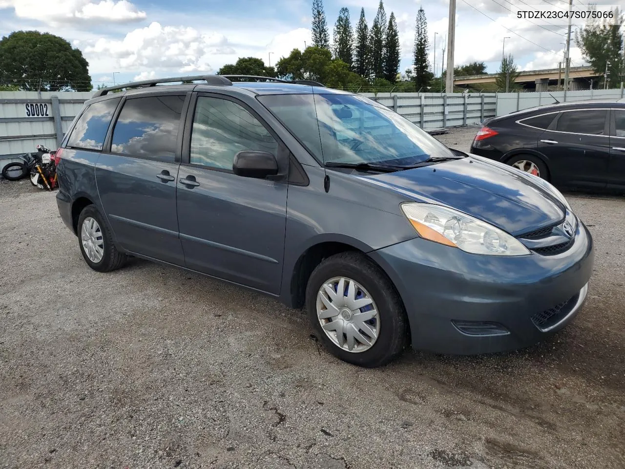 2007 Toyota Sienna Ce VIN: 5TDZK23C47S075066 Lot: 76246714