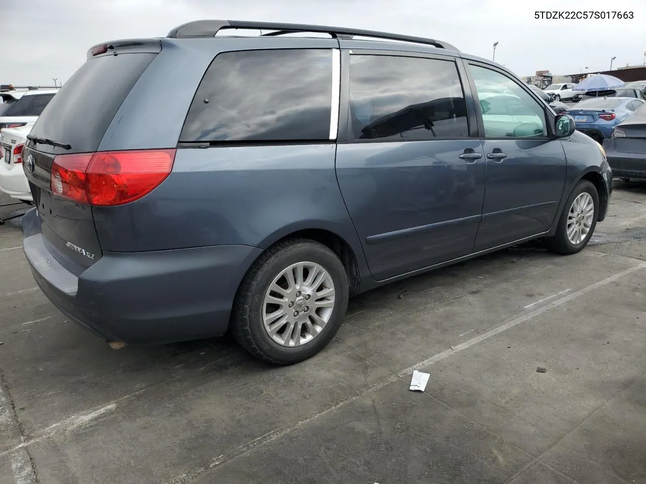 2007 Toyota Sienna Xle VIN: 5TDZK22C57S017663 Lot: 76304274