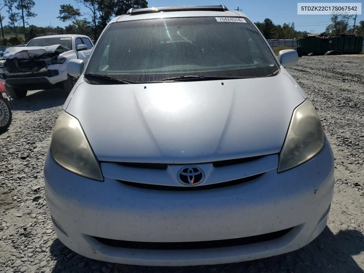 2007 Toyota Sienna Xle VIN: 5TDZK22C17S067542 Lot: 76424514