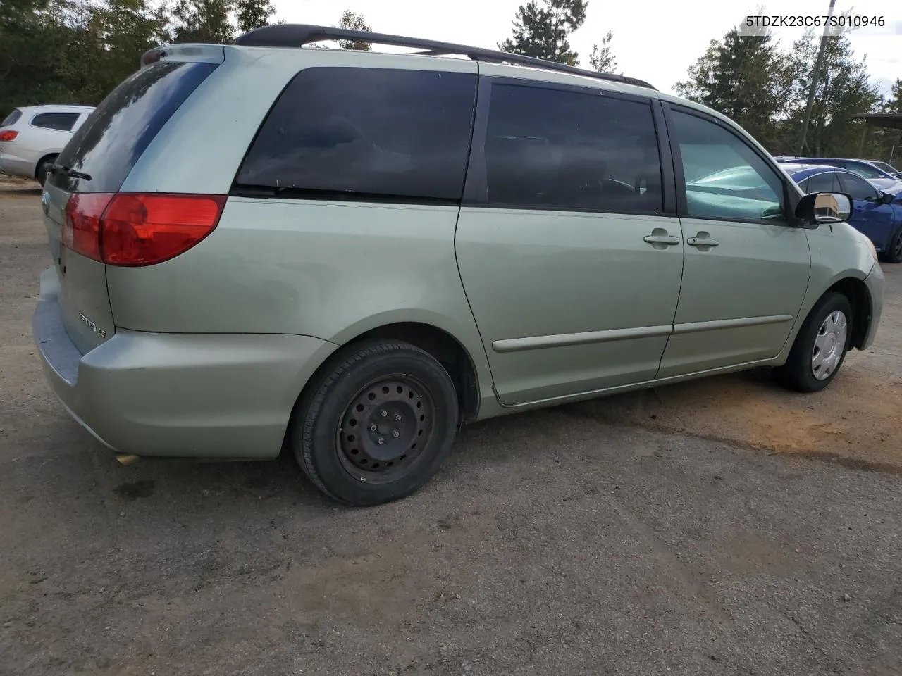 2007 Toyota Sienna Ce VIN: 5TDZK23C67S010946 Lot: 77993404