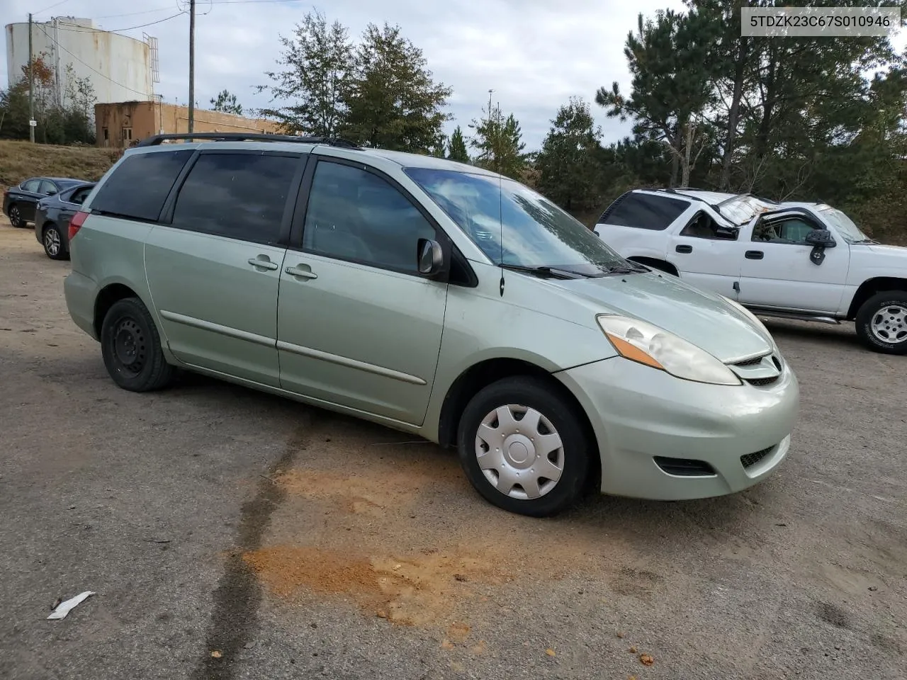 2007 Toyota Sienna Ce VIN: 5TDZK23C67S010946 Lot: 77993404