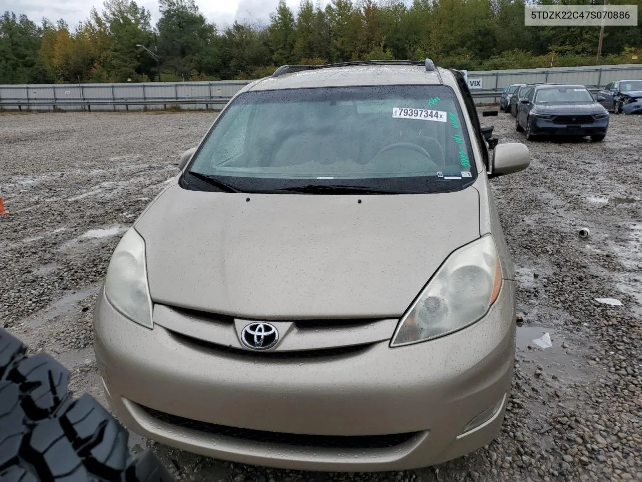 2007 Toyota Sienna Xle VIN: 5TDZK22C47S070886 Lot: 79397344