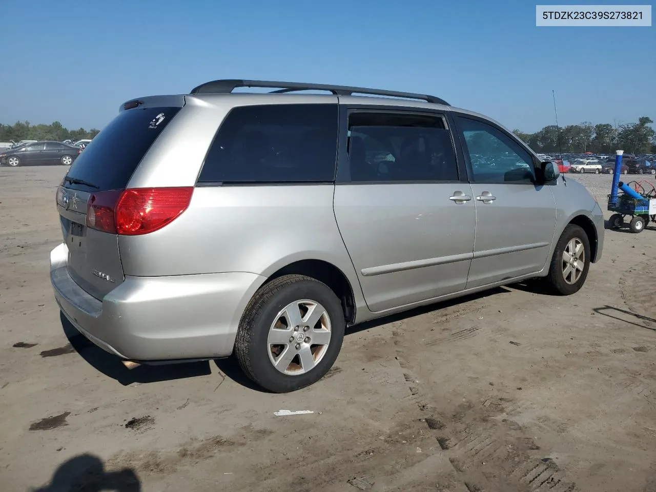 2009 Toyota Sienna Ce VIN: 5TDZK23C39S273821 Lot: 71847404