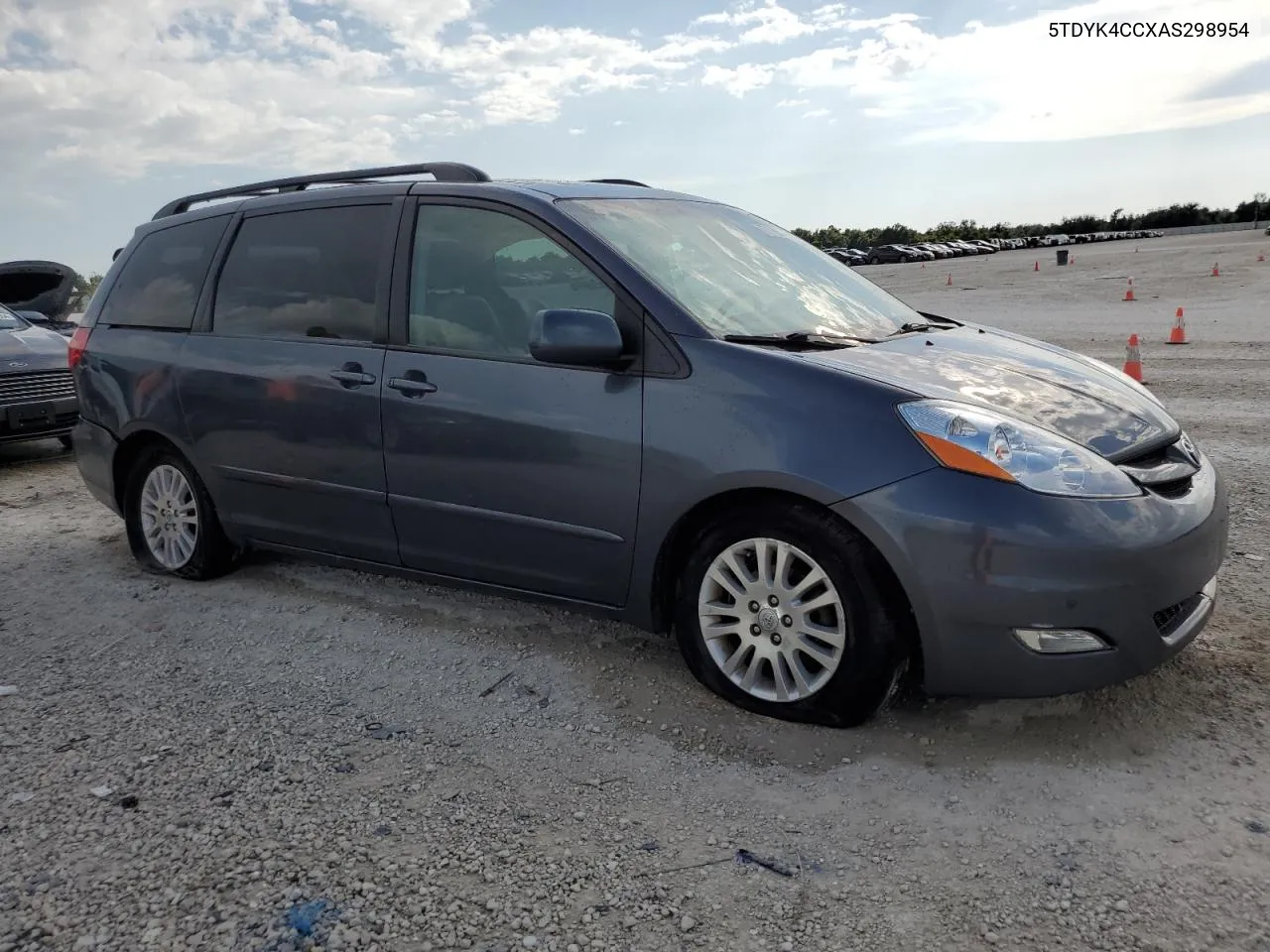 5TDYK4CCXAS298954 2010 Toyota Sienna Xle