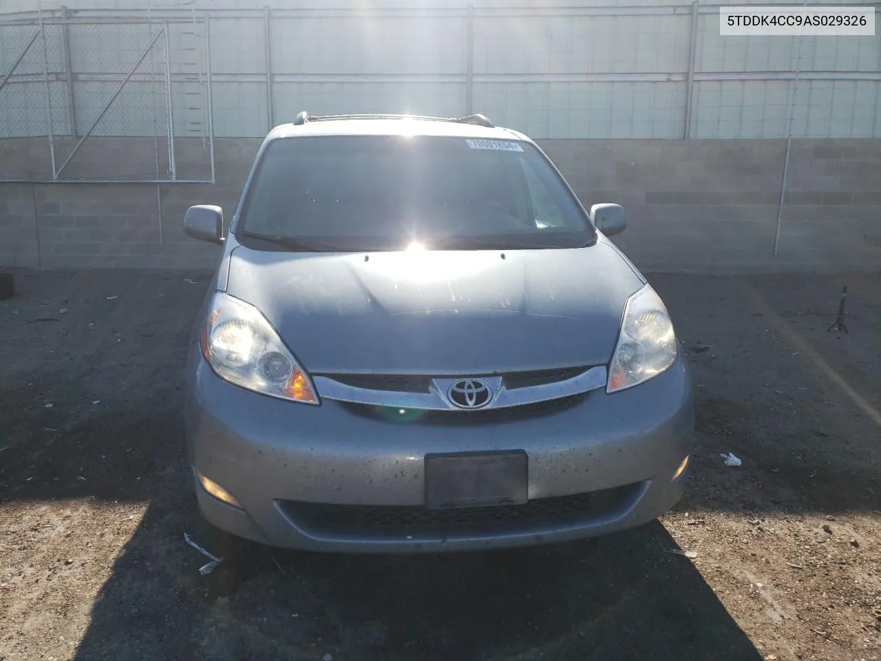 2010 Toyota Sienna Xle VIN: 5TDDK4CC9AS029326 Lot: 70001854