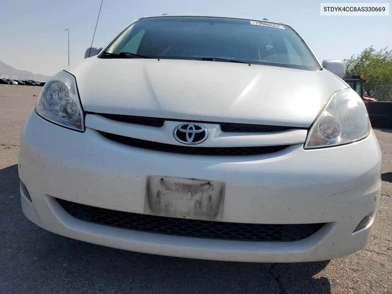 2010 Toyota Sienna Xle VIN: 5TDYK4CC8AS330669 Lot: 70426564