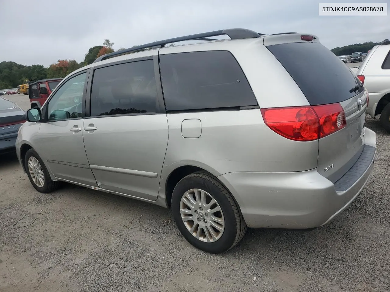 2010 Toyota Sienna Le VIN: 5TDJK4CC9AS028678 Lot: 71732644