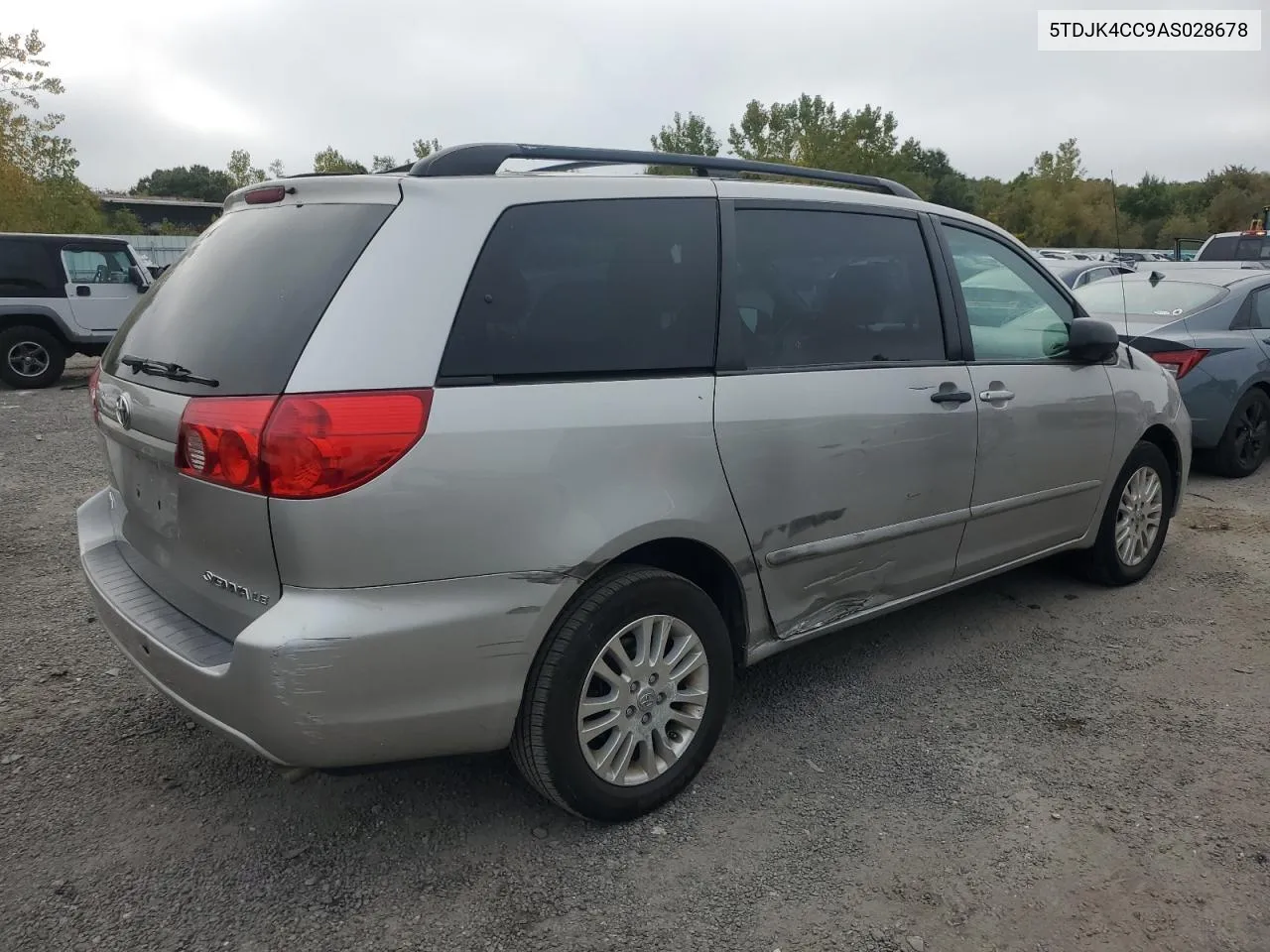 2010 Toyota Sienna Le VIN: 5TDJK4CC9AS028678 Lot: 71732644