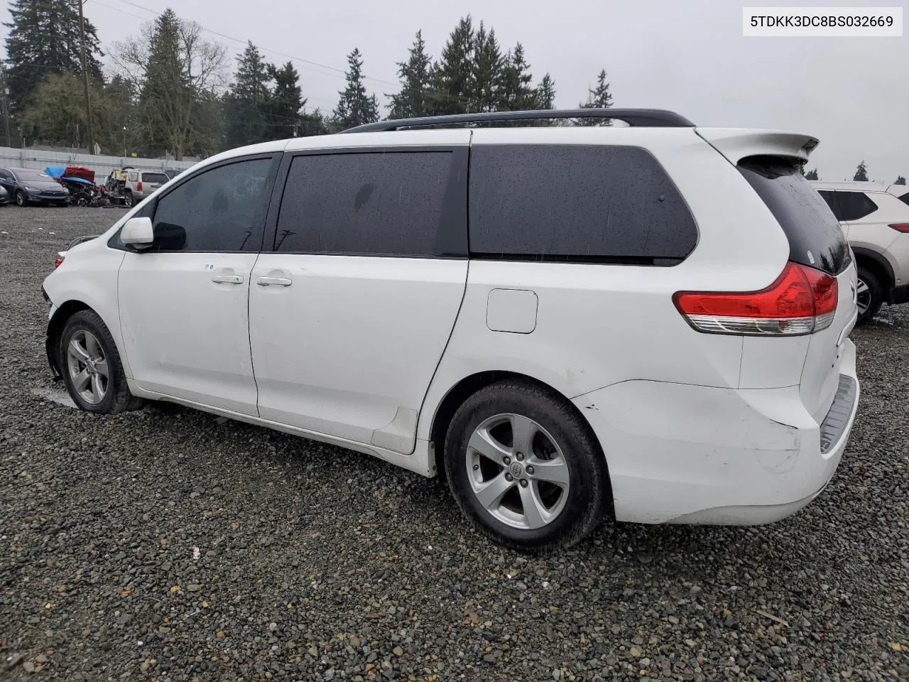 2011 Toyota Sienna Le VIN: 5TDKK3DC8BS032669 Lot: 36853054