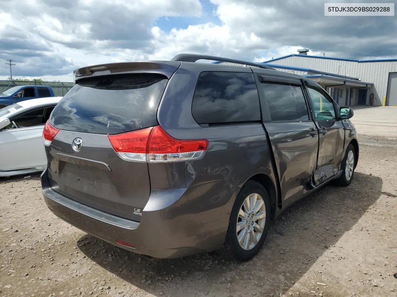 2011 Toyota Sienna Le VIN: 5TDJK3DC9BS029288 Lot: 53985004