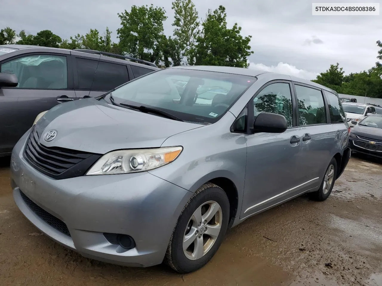 5TDKA3DC4BS008386 2011 Toyota Sienna Base