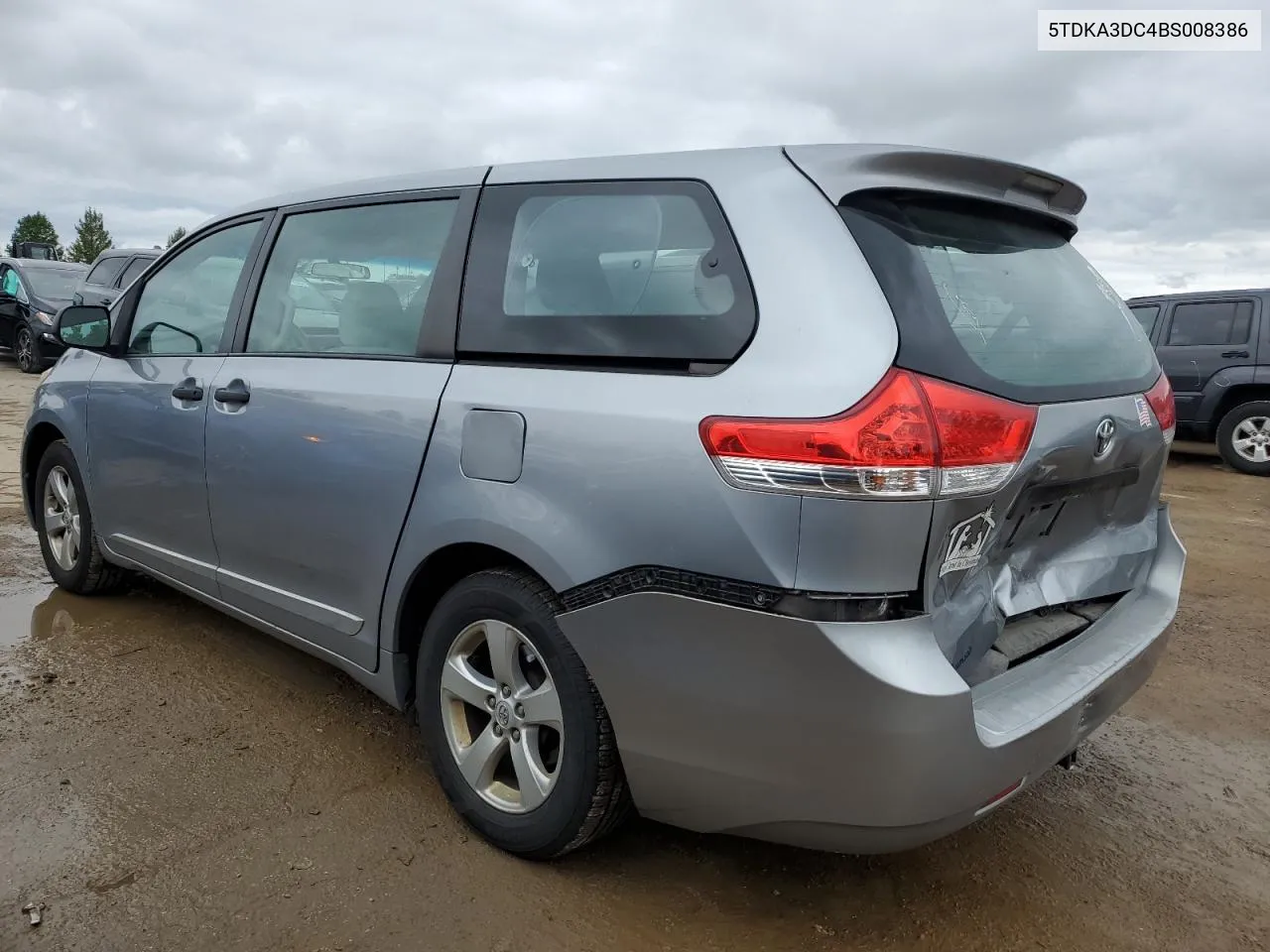 5TDKA3DC4BS008386 2011 Toyota Sienna Base