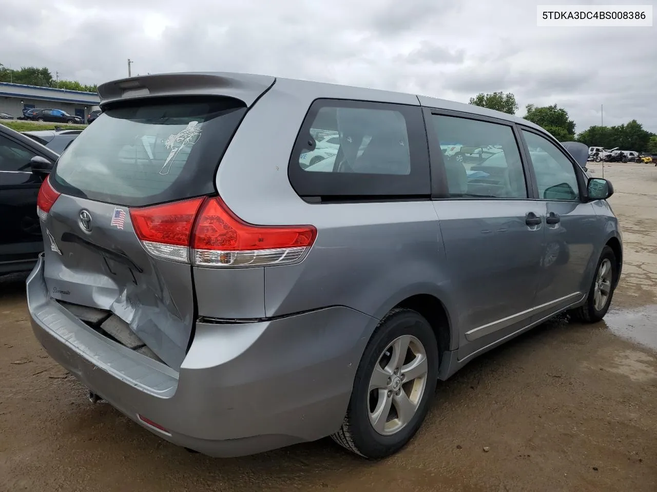 5TDKA3DC4BS008386 2011 Toyota Sienna Base