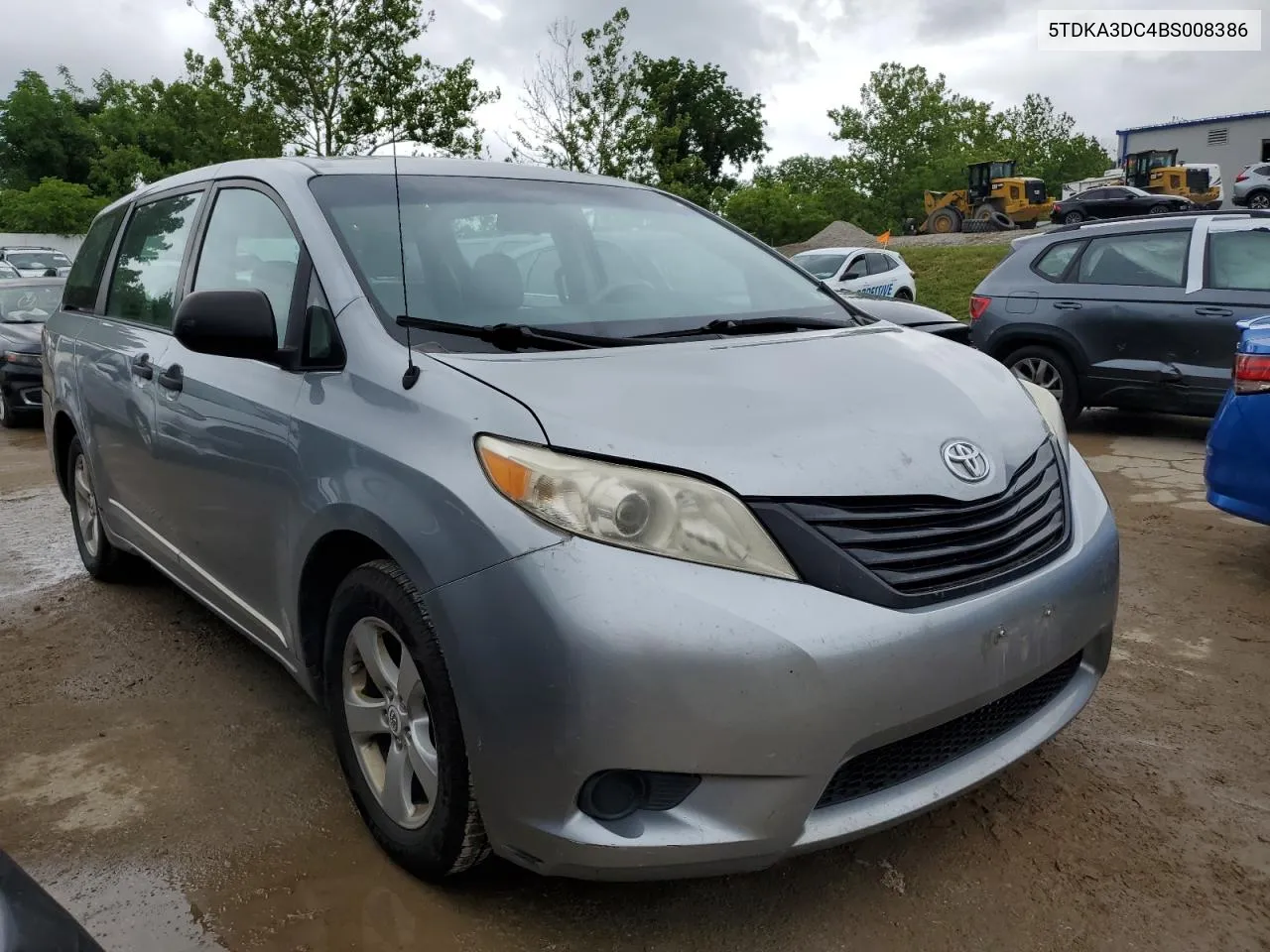 5TDKA3DC4BS008386 2011 Toyota Sienna Base