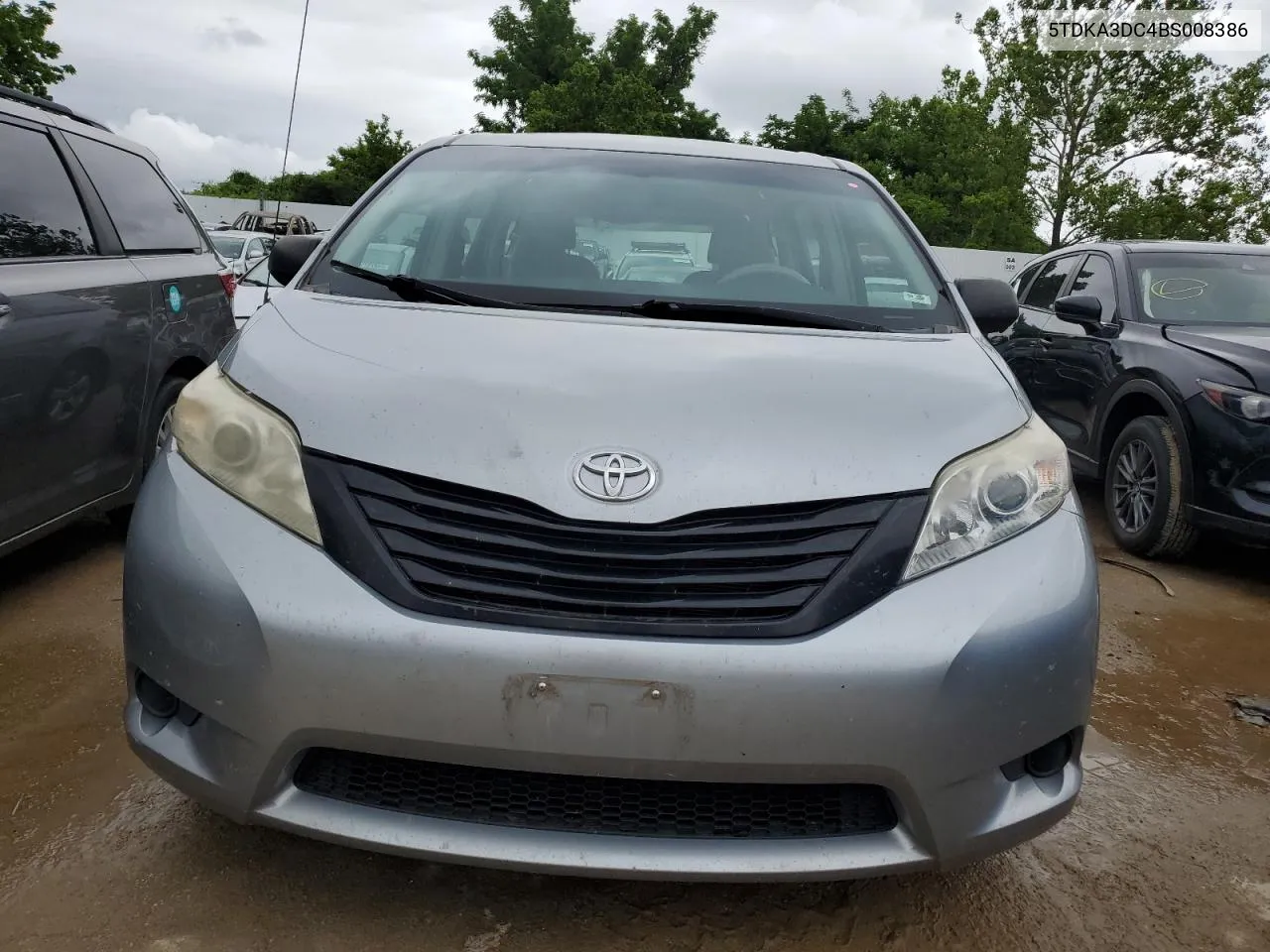 2011 Toyota Sienna Base VIN: 5TDKA3DC4BS008386 Lot: 57907394