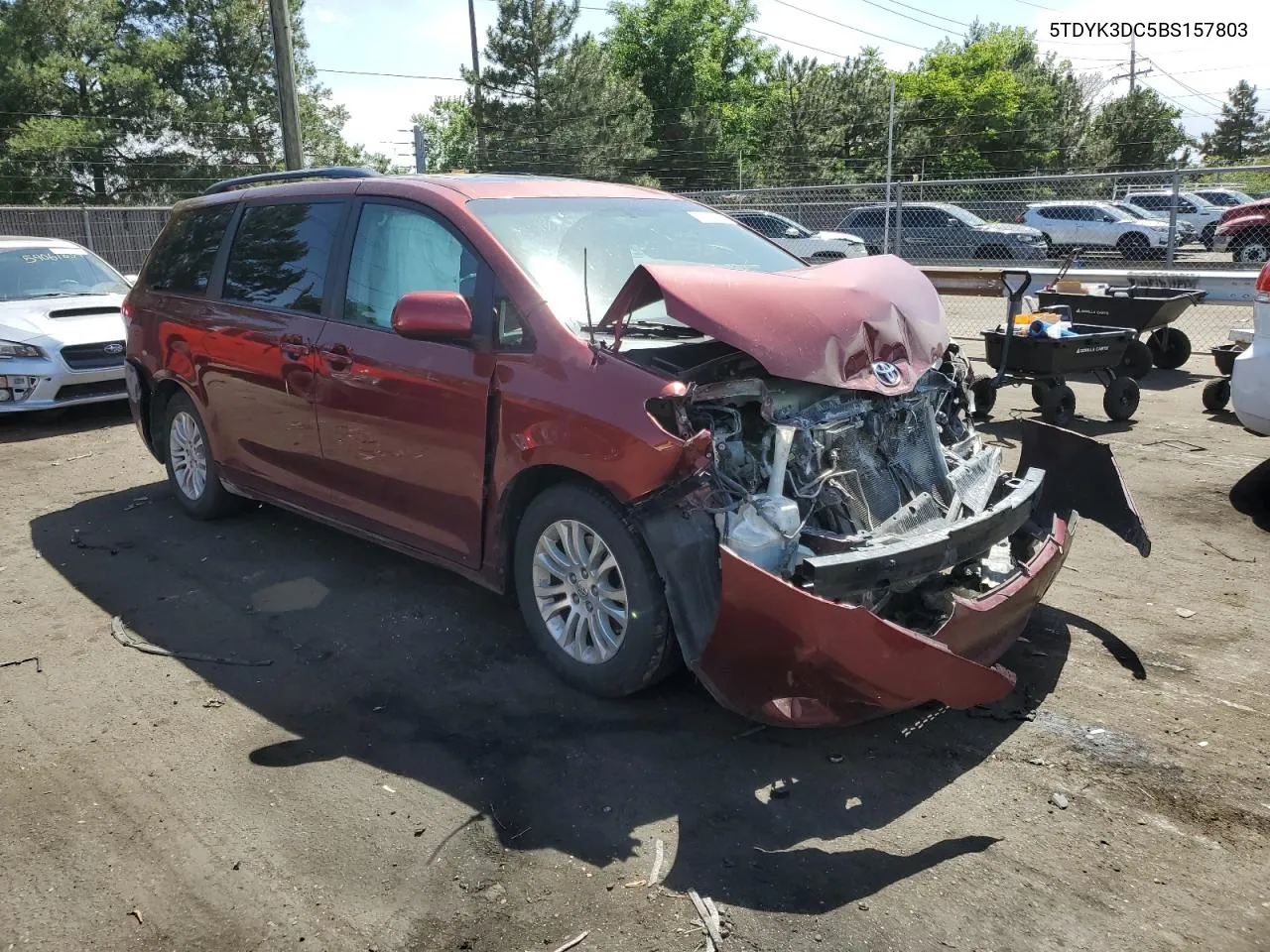 2011 Toyota Sienna Xle VIN: 5TDYK3DC5BS157803 Lot: 59150624