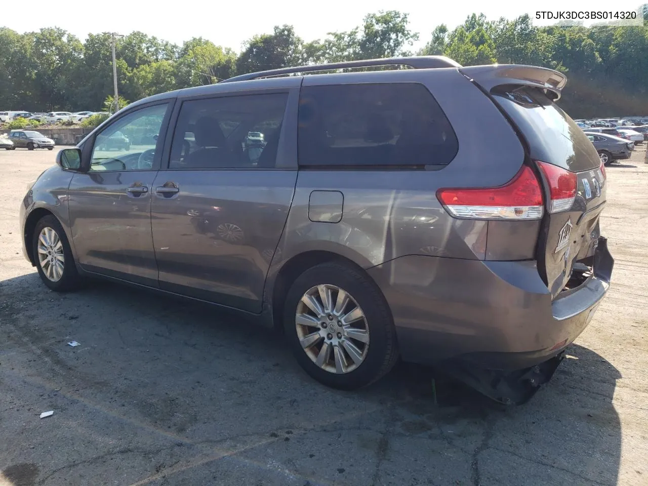 2011 Toyota Sienna Le VIN: 5TDJK3DC3BS014320 Lot: 61727904