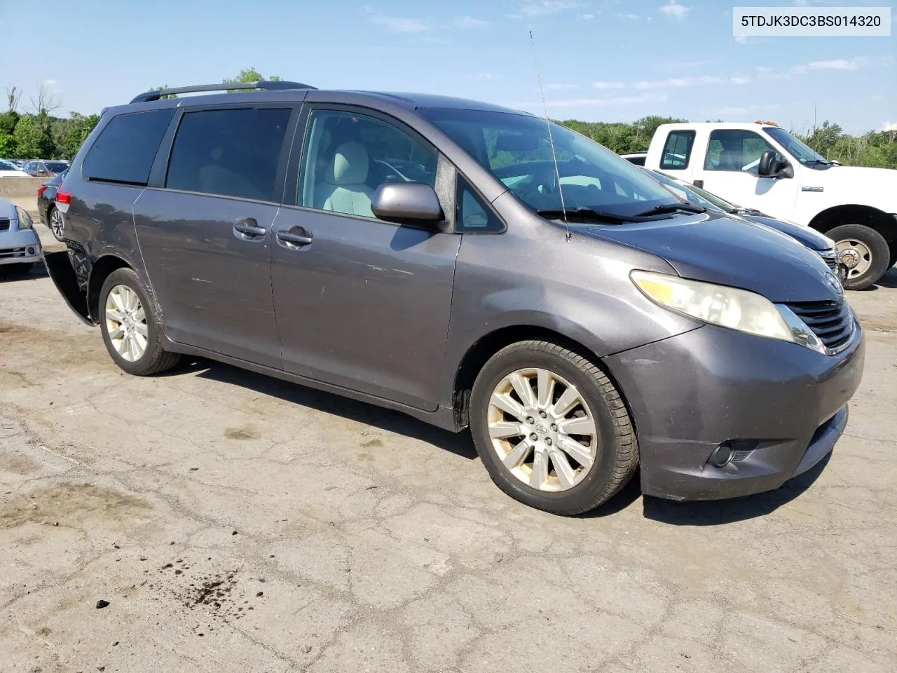 2011 Toyota Sienna Le VIN: 5TDJK3DC3BS014320 Lot: 61727904