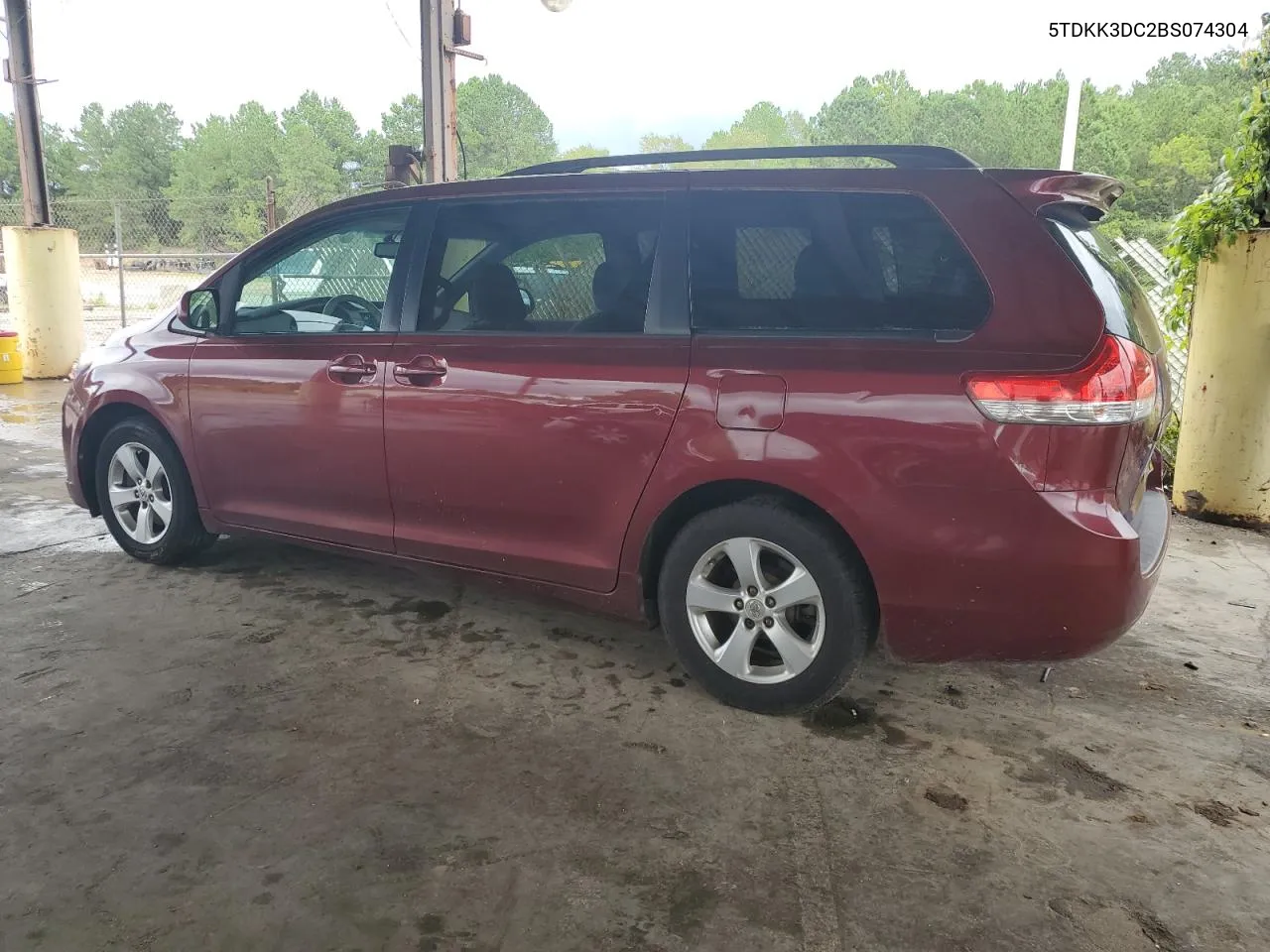 2011 Toyota Sienna Le VIN: 5TDKK3DC2BS074304 Lot: 65247364