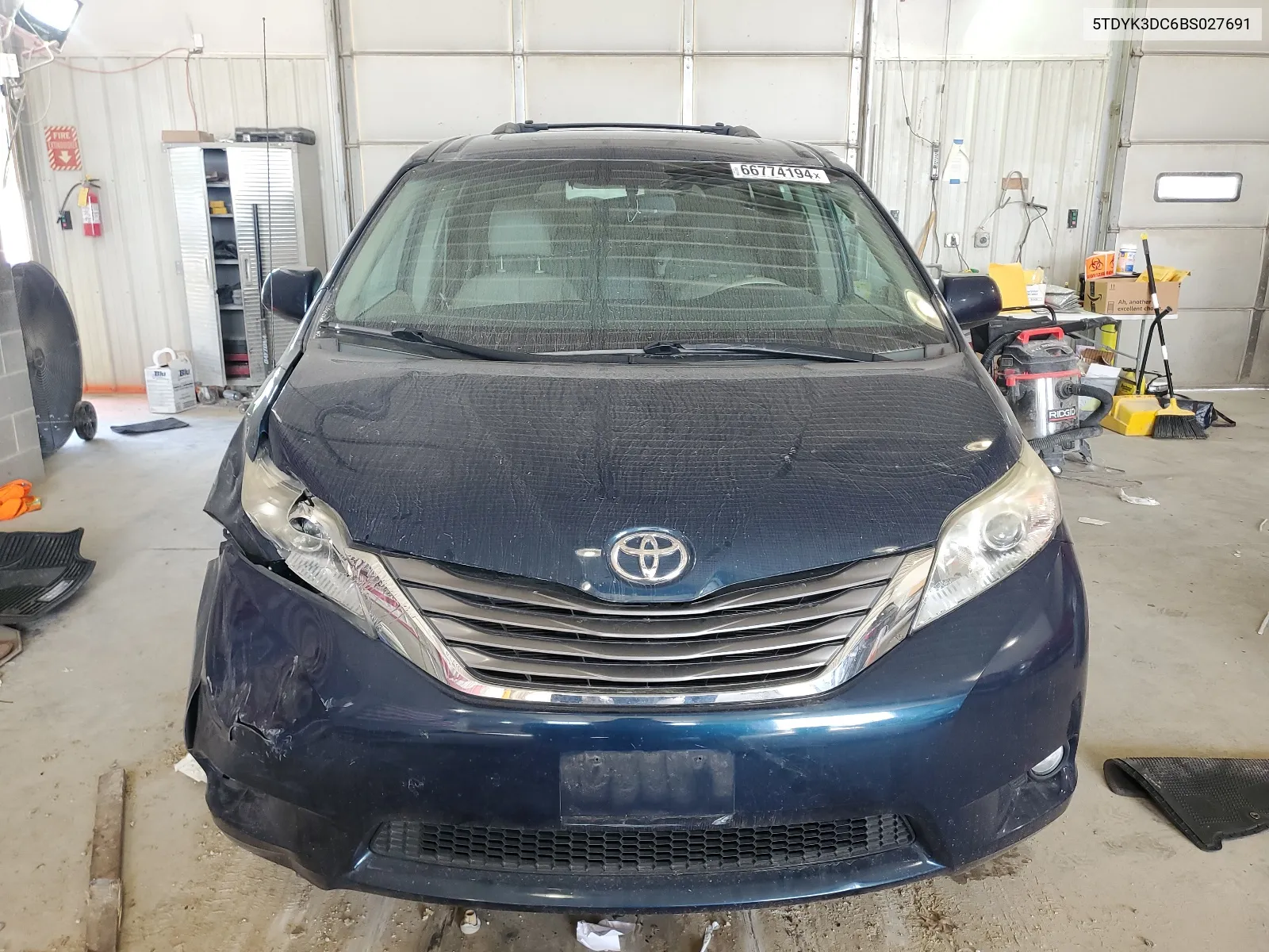 2011 Toyota Sienna Xle VIN: 5TDYK3DC6BS027691 Lot: 66774194