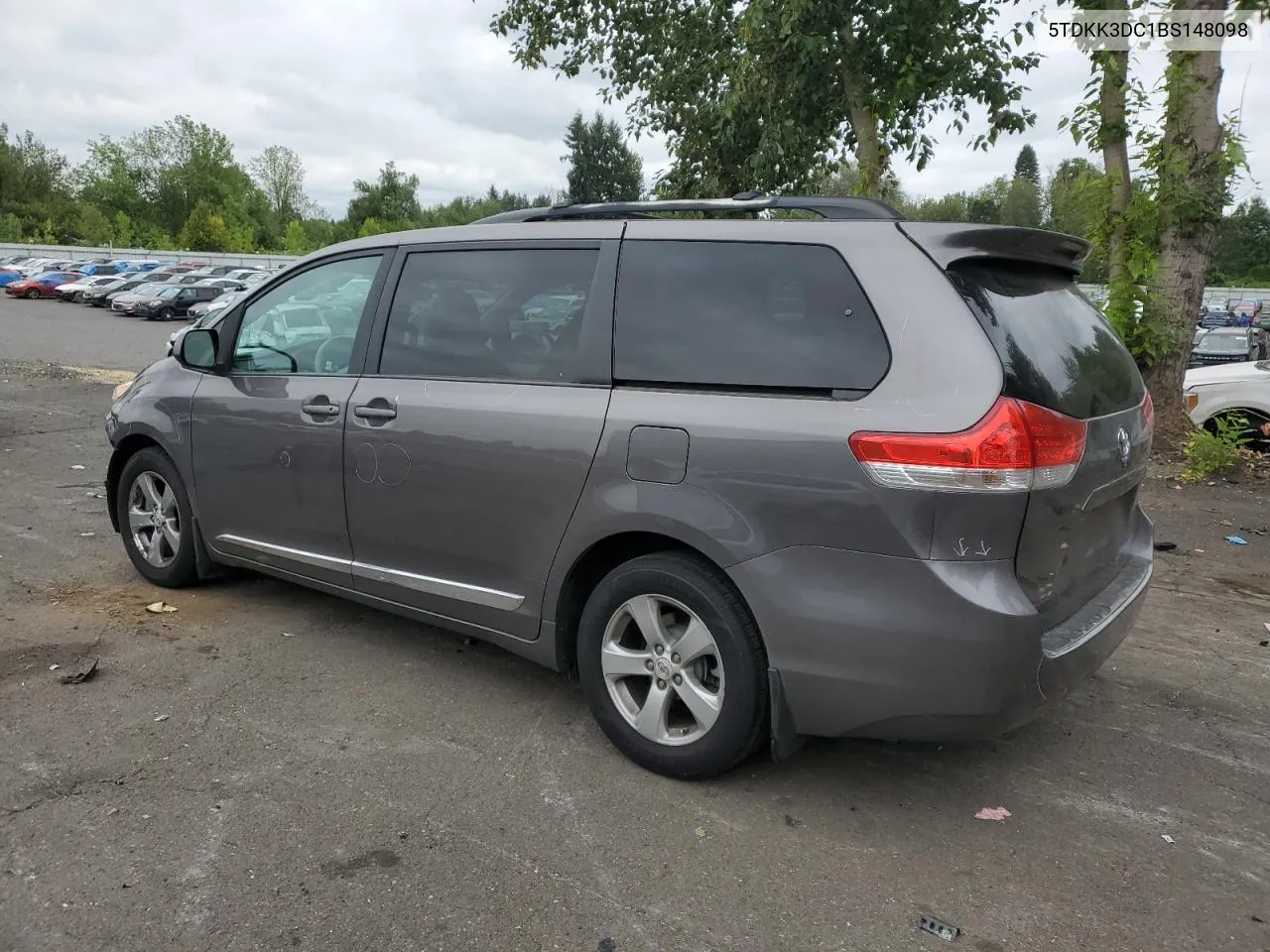 2011 Toyota Sienna Le VIN: 5TDKK3DC1BS148098 Lot: 66912844