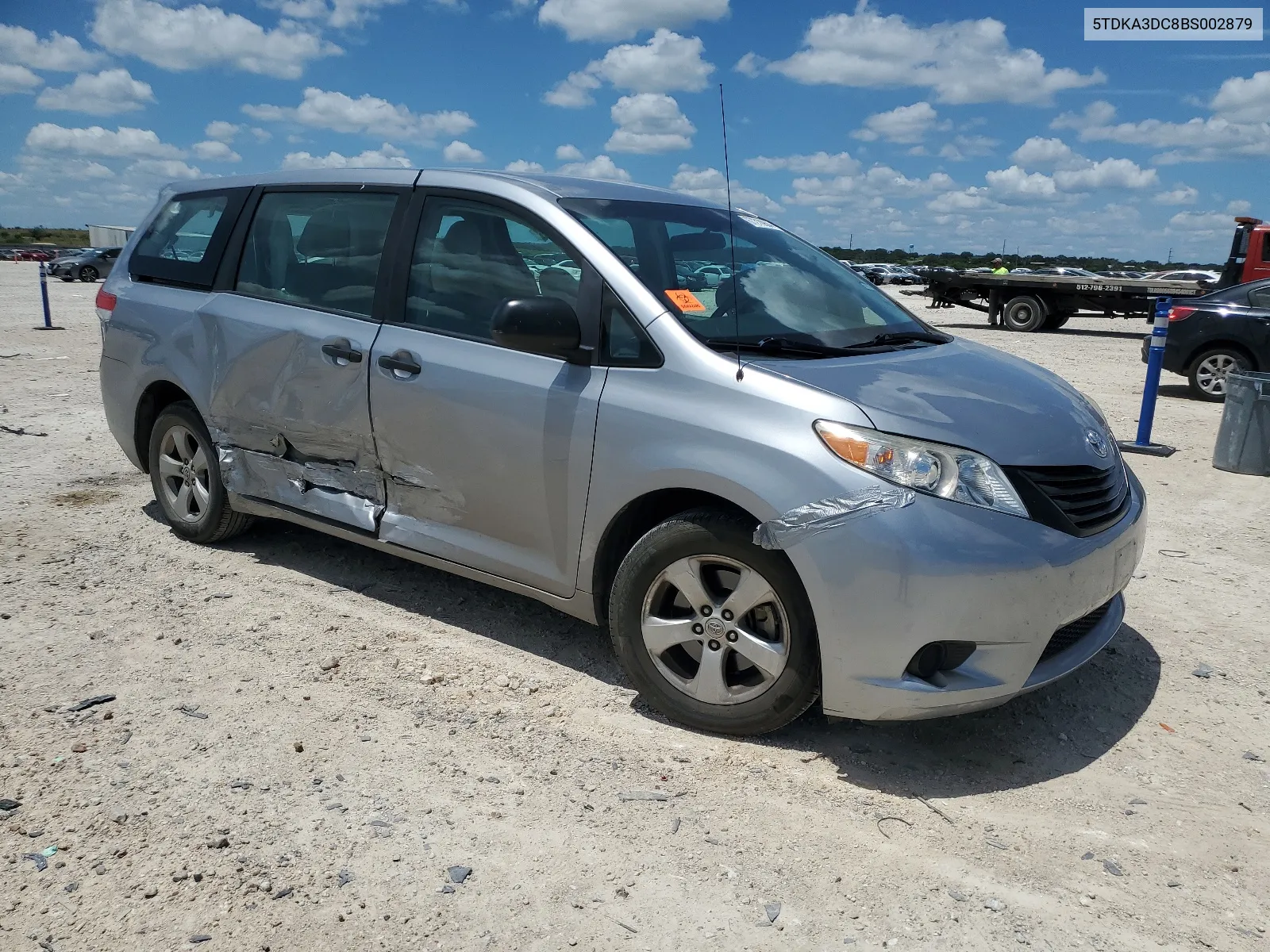 2011 Toyota Sienna Base VIN: 5TDKA3DC8BS002879 Lot: 67210984