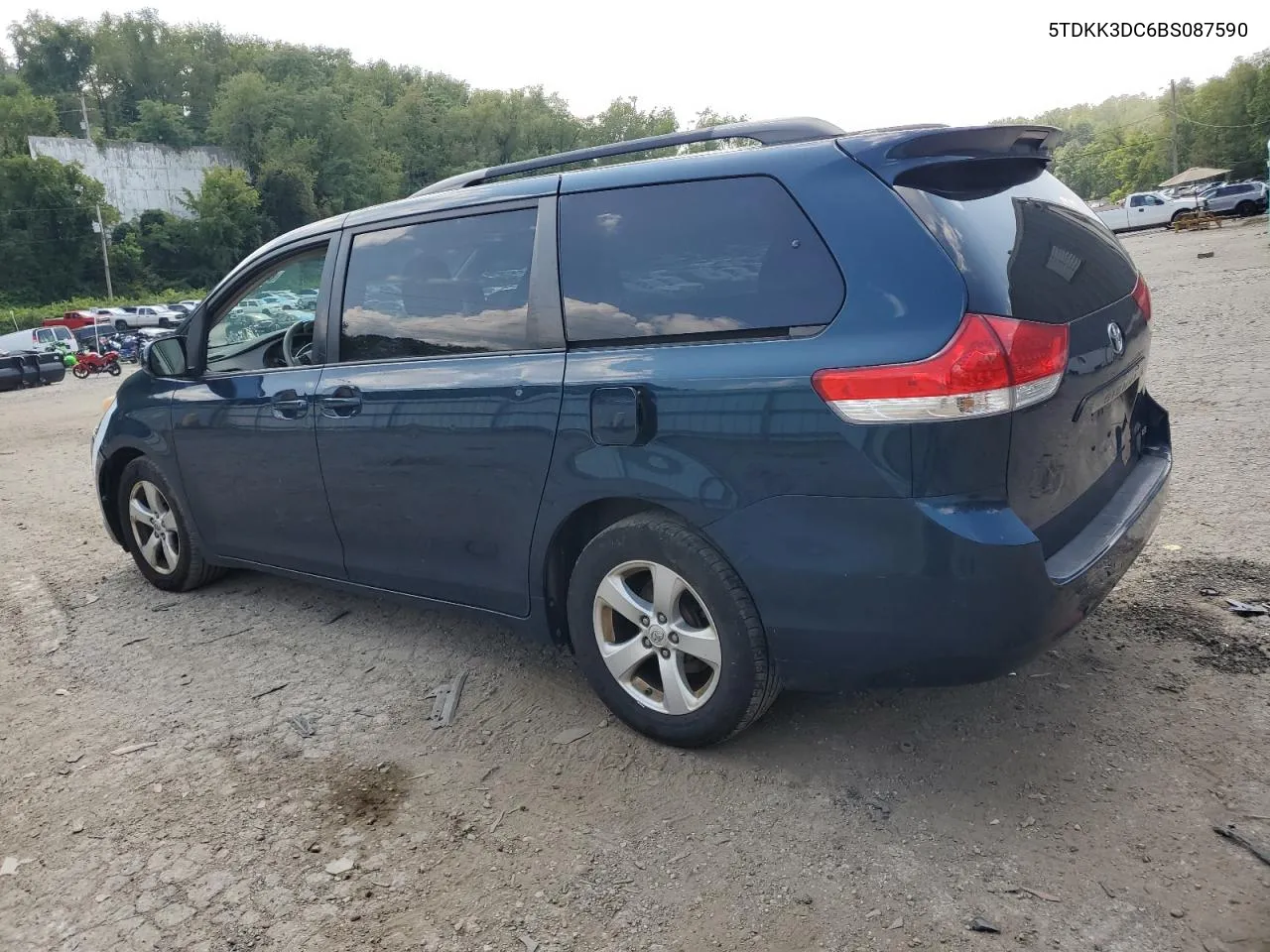 2011 Toyota Sienna Le VIN: 5TDKK3DC6BS087590 Lot: 67496704