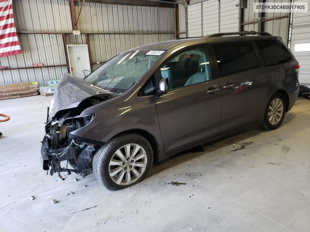 5TDYK3DC4BS017905 2011 Toyota Sienna Xle