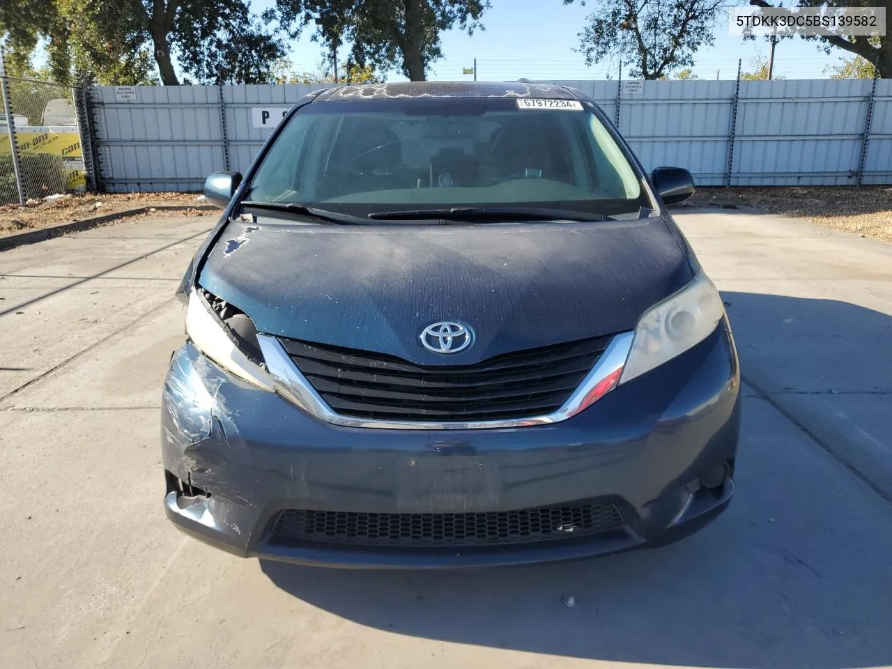 2011 Toyota Sienna Le VIN: 5TDKK3DC5BS139582 Lot: 67972234