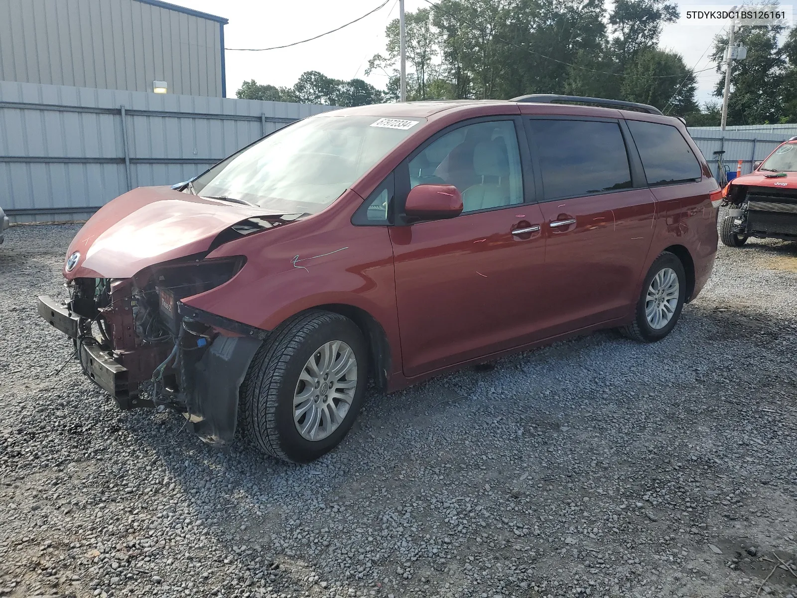 2011 Toyota Sienna Xle VIN: 5TDYK3DC1BS126161 Lot: 67972334