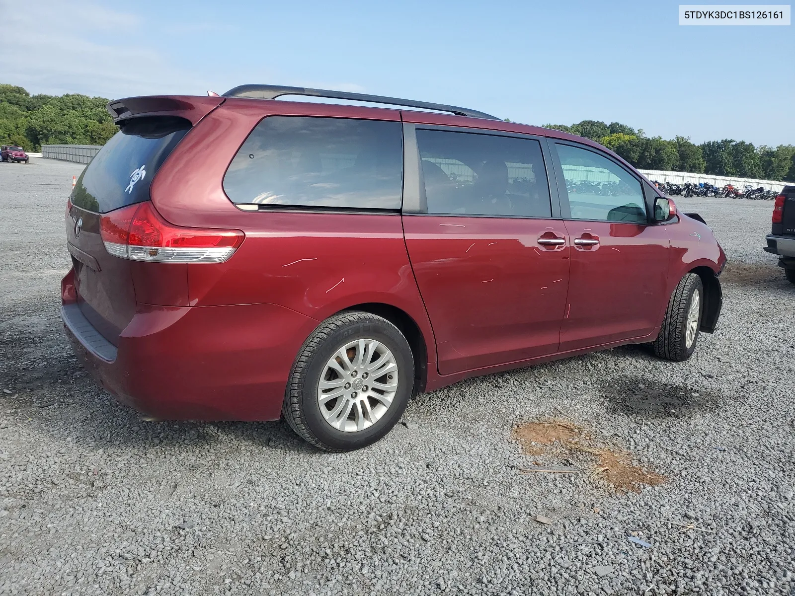 5TDYK3DC1BS126161 2011 Toyota Sienna Xle