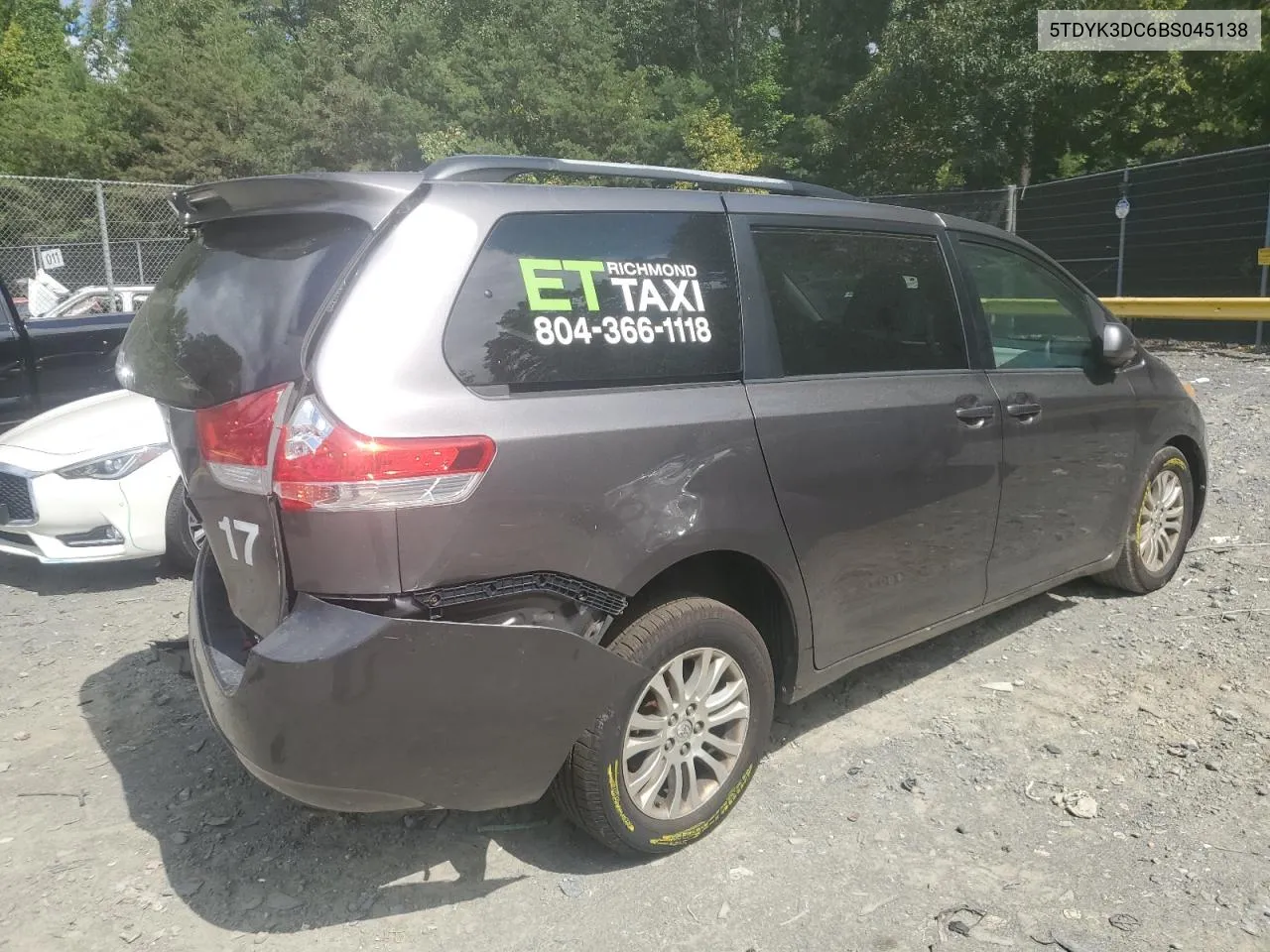 2011 Toyota Sienna Xle VIN: 5TDYK3DC6BS045138 Lot: 68264074