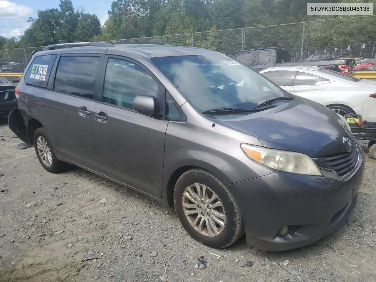 2011 Toyota Sienna Xle VIN: 5TDYK3DC6BS045138 Lot: 68264074