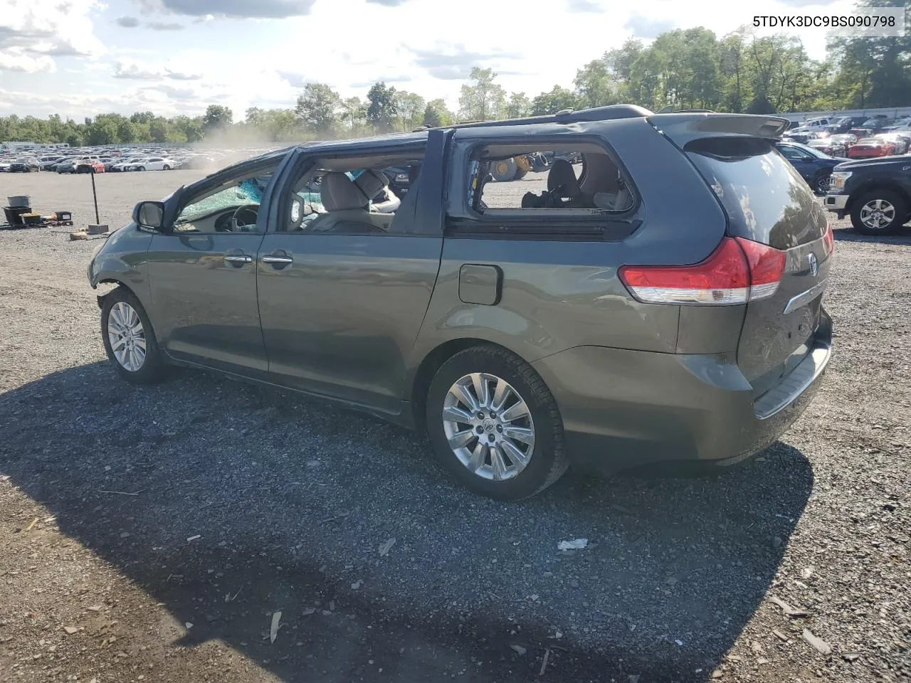 2011 Toyota Sienna Xle VIN: 5TDYK3DC9BS090798 Lot: 68537744