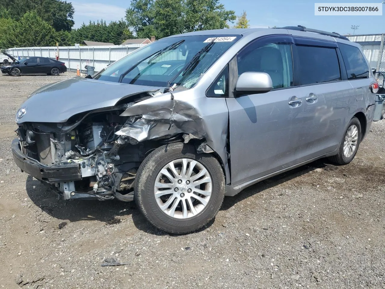 2011 Toyota Sienna Xle VIN: 5TDYK3DC3BS007866 Lot: 69214994