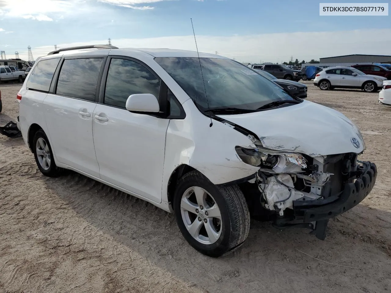 2011 Toyota Sienna Le VIN: 5TDKK3DC7BS077179 Lot: 70125574