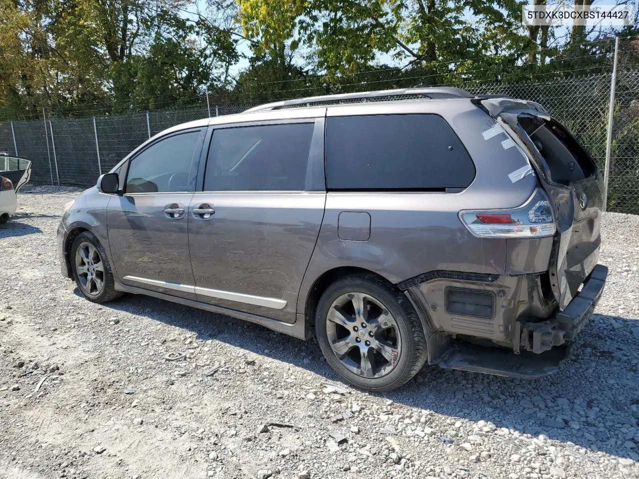 2011 Toyota Sienna Sport VIN: 5TDXK3DCXBS144427 Lot: 70369854