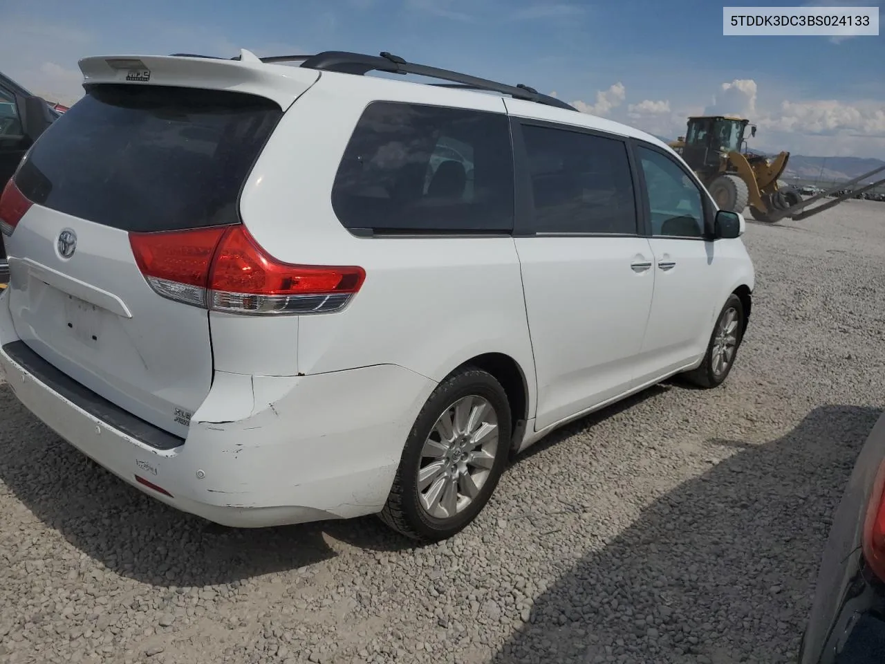 2011 Toyota Sienna Xle VIN: 5TDDK3DC3BS024133 Lot: 70794634