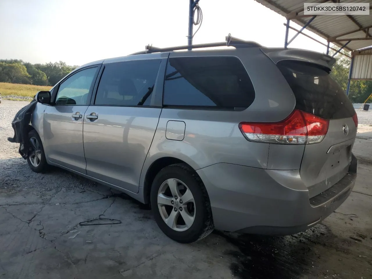 2011 Toyota Sienna Le VIN: 5TDKK3DC5BS120742 Lot: 71045574