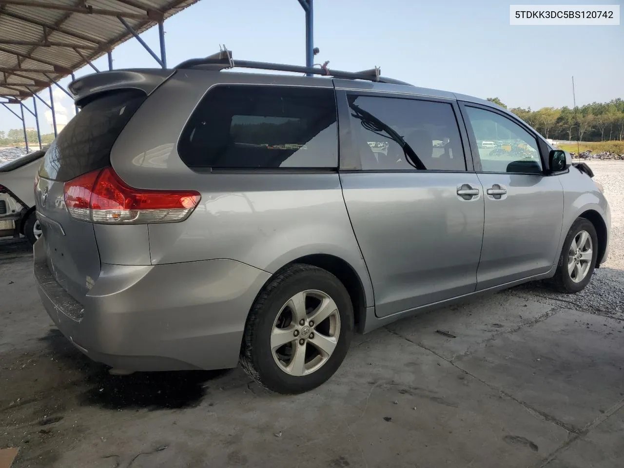 2011 Toyota Sienna Le VIN: 5TDKK3DC5BS120742 Lot: 71045574